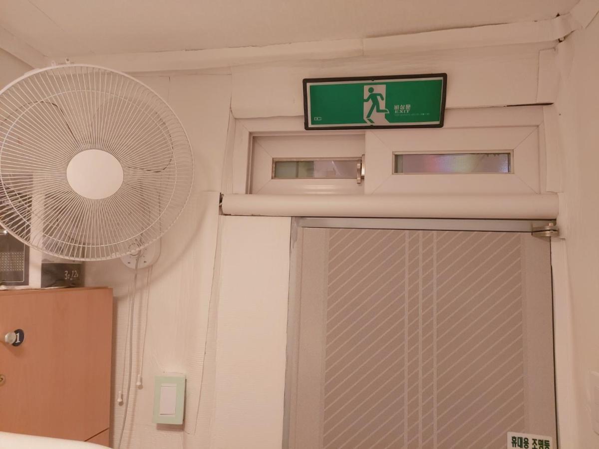 Seoul Guesthouse Foreigners Only Exterior foto